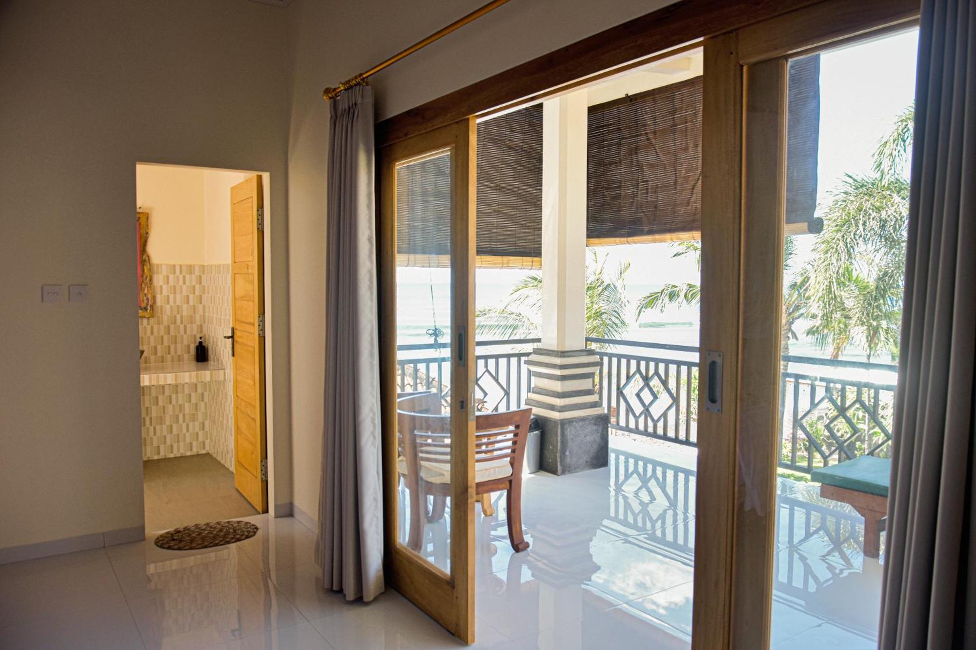 Ganesha Amed Hotel Стая снимка