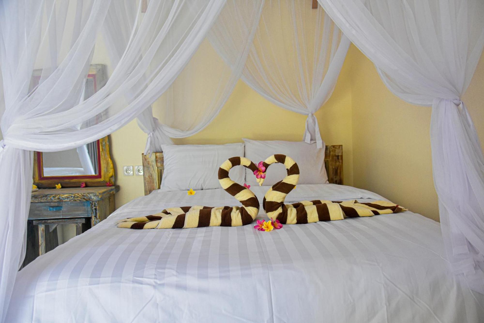 Ganesha Amed Hotel Стая снимка